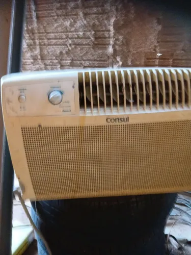 Ar-condicionado 7500 ubtus 220vts 