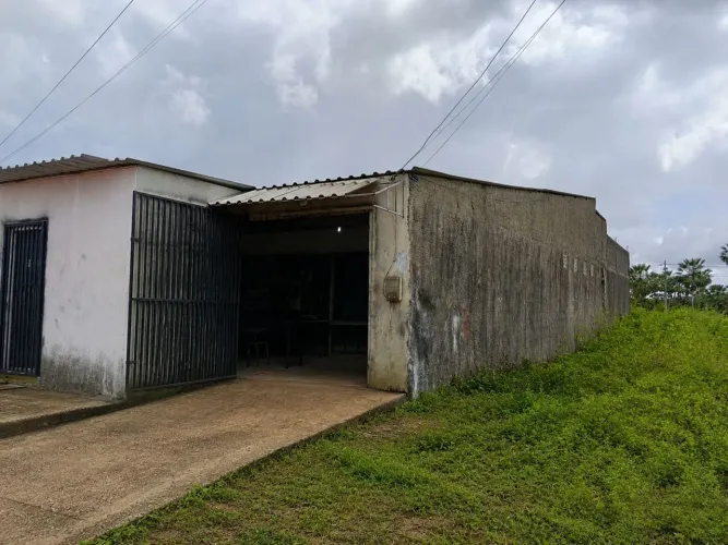 Imóvel com Galpão Comercial e Casa Residencial no Mesmo Terreno a VENDA