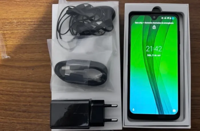 Motorola motog 7 de 4gb com 64gb ( excelente estado ) nunca foi mexido