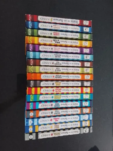 Livros usados ,porém em perfeito estado diario de um banana