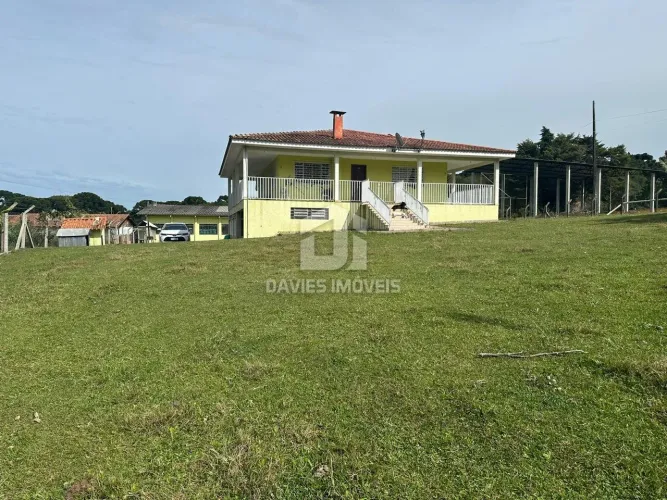 Chácara 53.000 m² | 3 casas | lagos | 8 minutos da BR | Cachoeira | São Jose dos Pinhas
