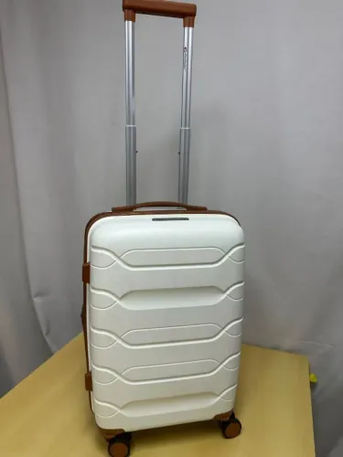Mala de bordo seminova para ate 10kgs polipropileno expansiva rodas 360 cadeado segredo