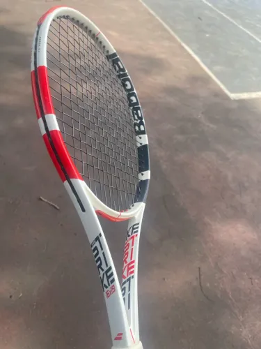 Raquete Babolat Pure Strike - Controle e Potência