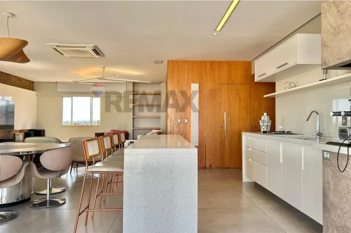 Duplex de Alto Padrão Exclusividade e Sofisticação no Centro