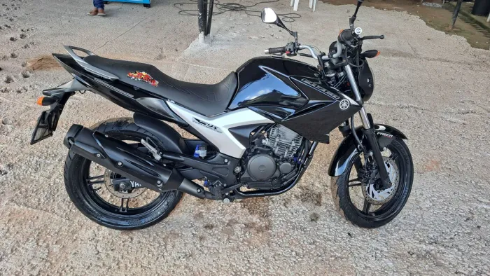 FAZER 250 2012/2013