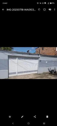 Aluga-se casa 