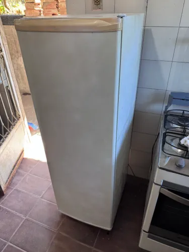 Geladeira Cônsul Pratice 230