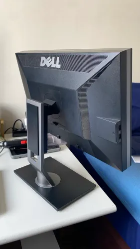 Monitor Dell 2209WAf excelente estado.