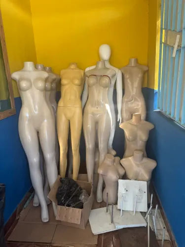 Vendo Manequins
