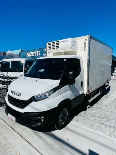 Iveco Daily Chassi 35-150 Curto 3.0 (die.)(e5) 2021