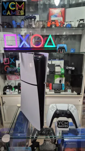PS5 Slim, Seminovo, Garantia, aceito seu usado de entrada e cartoes ate 18x