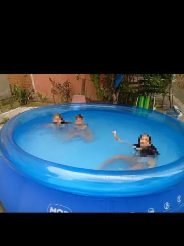 Piscina mor 4.600 litros com a bomba de inflar Aceito cartão e oferta