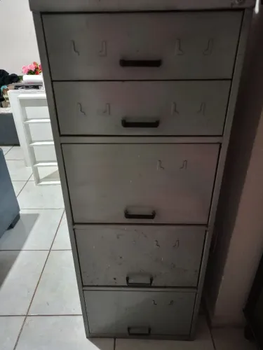 Armário de aço 5 gavetas