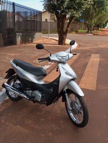 Vende-se biz 125 KS bem conservada, não tem partida elétrica só pedal