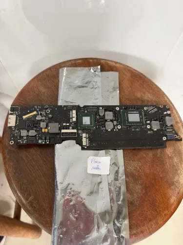 Placa Mãe (com Defeito) Apple Macbook Air A1370 (Usado)