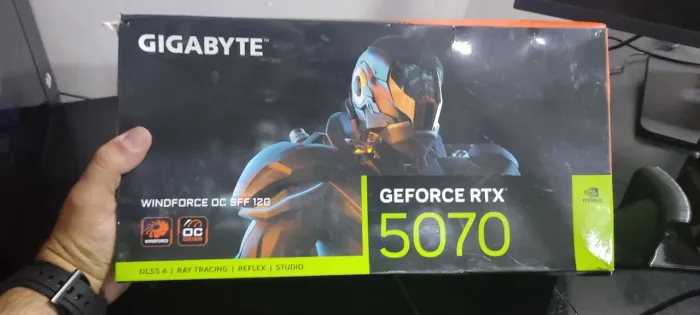 Caixa RTX 5070 da Gigabyte em excelente estado!