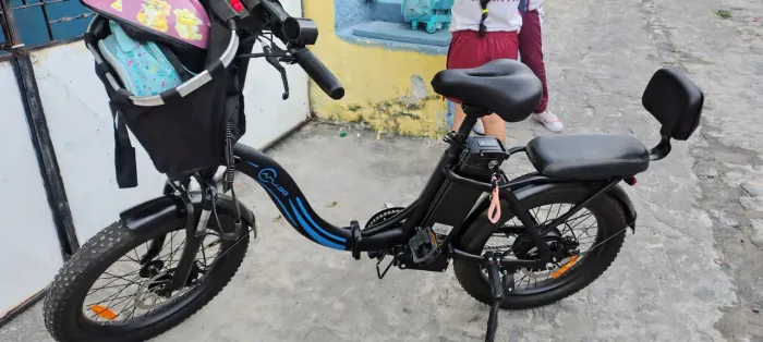 Bicicleta elétrica dobrável