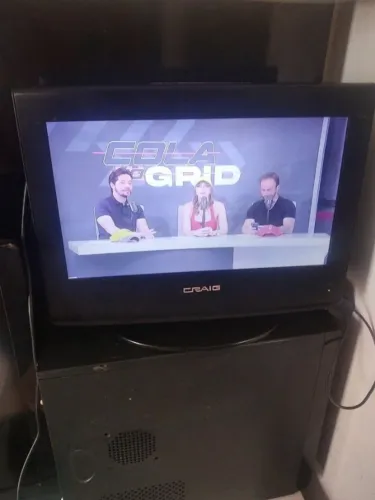 Tv Craig 15 polegadas av HDMI vga ..precisa de conversor