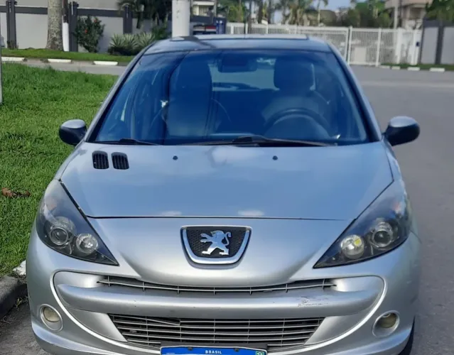 Peugeot 207 Quiksilver 1.6 Flex 16V 5P 2013
