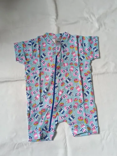 Macacao curto estampado tamanho 1 ano