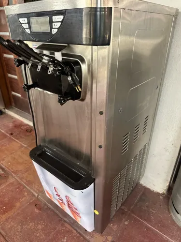 Máquina de sorvete ELGIN