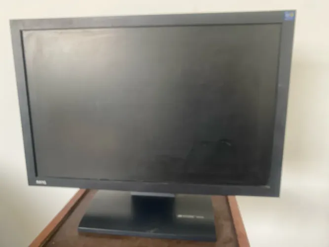 Monitor BenQ Senseye 22" Widescreen - Modelo FP222W (Com defeito / Não liga)