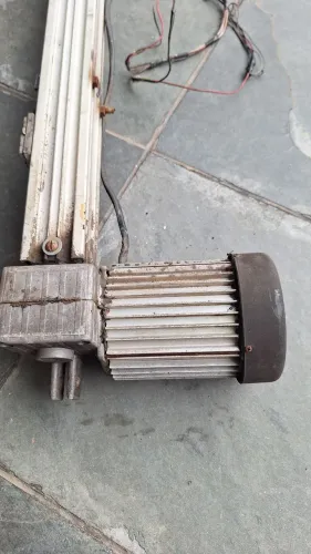 Motor PPA para portão basculante, funcionando