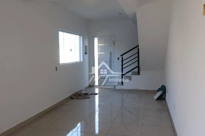 Casa com 2 dormitórios à venda, 70 m² por R$ 375.000 - Jardim Maria Antonia (Nova Veneza)