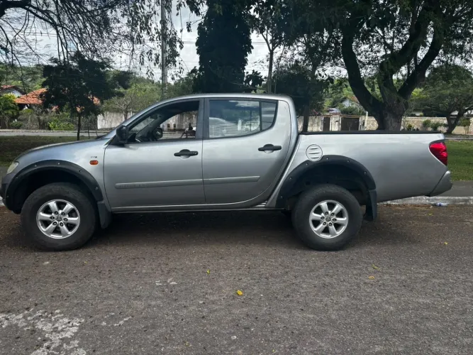 Mitsubishi L200 Triton GLX 3.2 CD TB Int.diesel MEC 2013