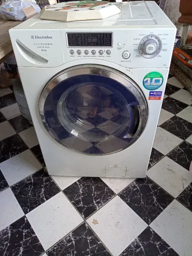 Máquina lava e seca Electrolux 