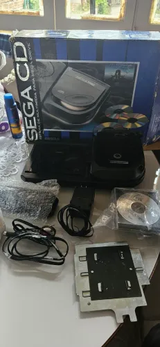 Sega CD - Completo na Caixa versão americana (difícil de encontrar)