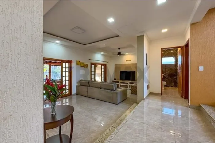 Casa a venda - Jardim São Marcos - 4 quartos sendo 3 suítes