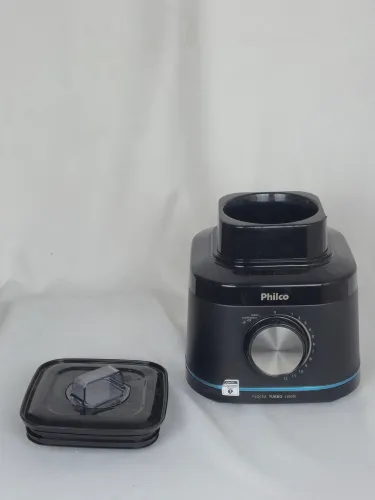 Liquidificador Philco 1500w 127V sem o copo.