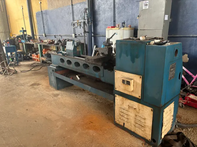 Torno mecânico Nardini 300