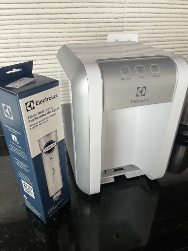 Vendo purificador de água Electrolux PE11X