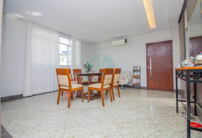 COBERTURA PARA VENDA NO BAIRRO CORAÇÃO EUCARÍSTICO