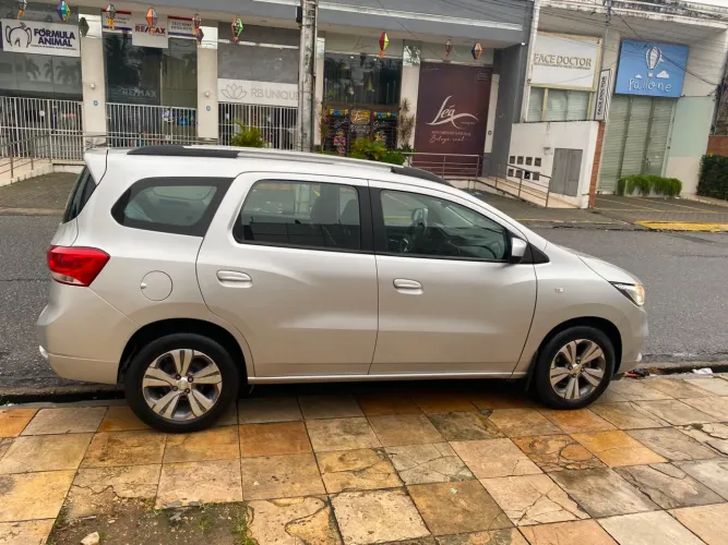 Chevrolet Spin Premier 1.8 8V Econo.flex 5P Aut. 2022