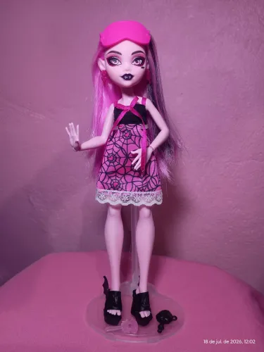 Monster high draculaura