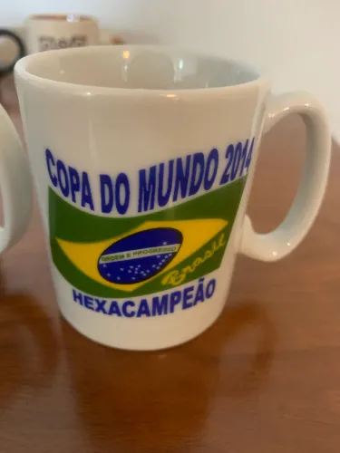 Canecas médias porcelana decoradas 