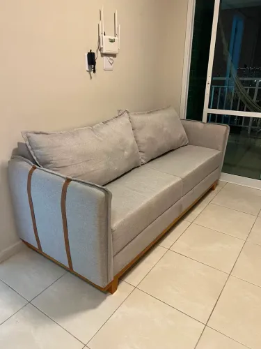 Sofá em estado de novo