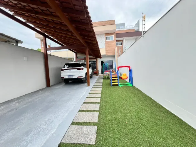 Casa Duplex com 3 suítes na Ponta da Fruta