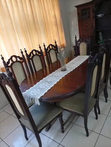 Mesa madeira maciça