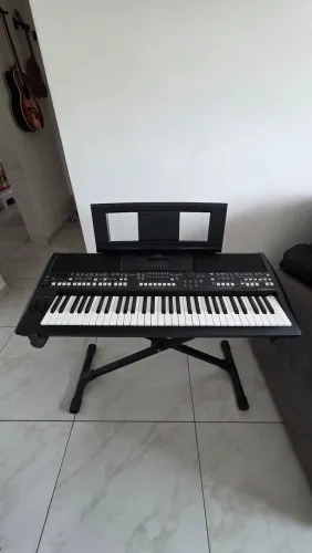 Teclado Arranjador Yamaha SX600