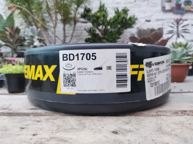 Par de Discos de Freio Dianteiro Fremax BD1705 - Novo