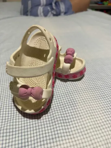 Sandália Crocs infantil 
