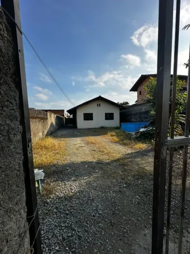 Vendo casa quitada no morro do meio Joinville!