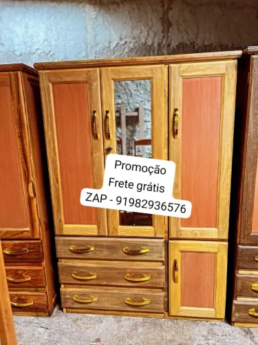 Guarda roupa de solteiro madeira Tatajuba NOVO!