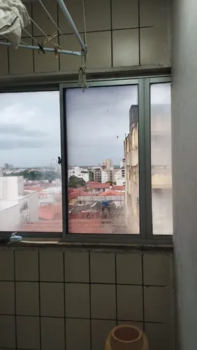 Vendo janela 4 folhas alumínio. Bruna *34