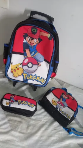 Mochila Pokemon com rodas lancheira e estojo