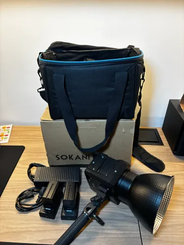 Led Sokani x100 RGB + Softbox + bateria e carregador (kit completo)